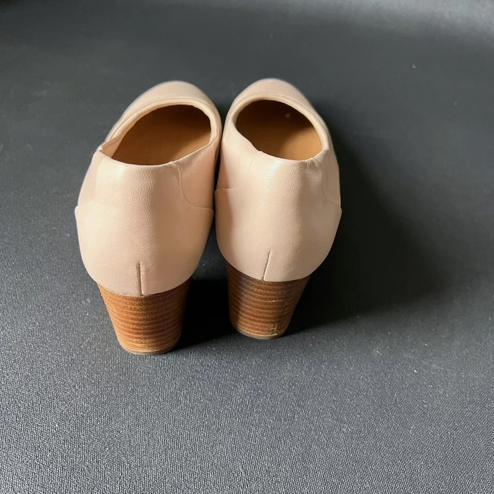 Clarks Unstructured Un Blush Cove Nude Leather Block Heel Pumps 10W Minimalist